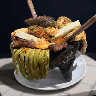 MIXED MOLCAJETE